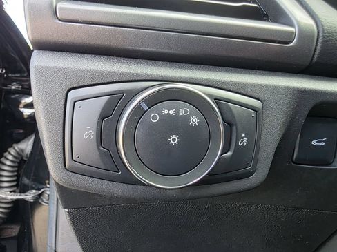 Used 2016 Ford Fusion SE FWD image 30