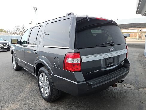 Used 2015 Ford Expedition Platinum image 3