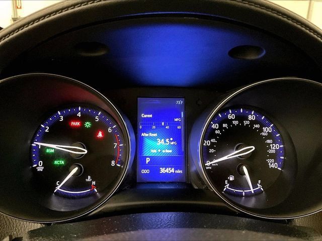 Used 2018 Toyota C-HR XLE FWD image 19