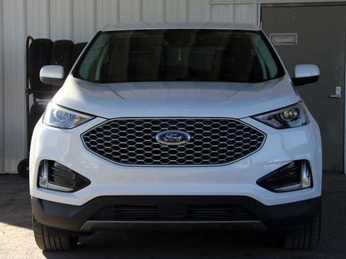 Used 2023 Ford Edge SEL w/ Convenience Package AWD/4WD image 2