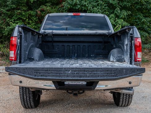 Used 2016 Ford F150 XLT w/ Equipment Group 302A Luxury AWD/4WD image 9