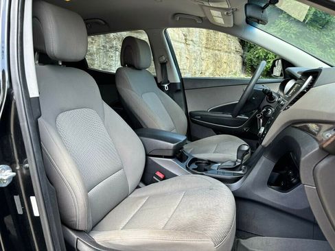 Used 2017 Hyundai Santa Fe Sport image 13