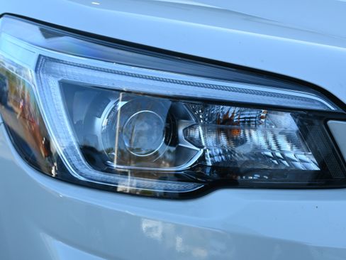 Used 2019 Subaru Forester Limited image 11