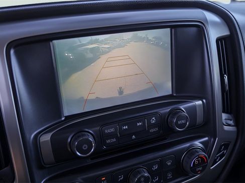 Used 2019 GMC Sierra 2500 Denali w/ Suspension Package, Off-Road image 20