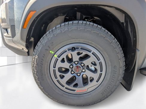 New 2026 Nissan Frontier PRO-4X w/ Tow Package image 8