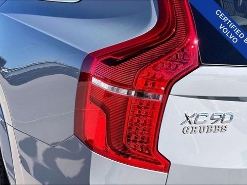 Certified 2025 Volvo XC90 B6 Core image 41