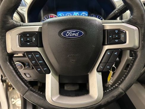 Used 2017 Ford F250 Lariat w/ Chrome Package image 11