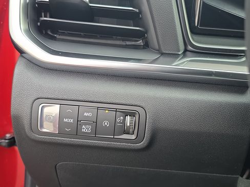 New 2026 GMC Terrain Denali w/ LPO, Floor Liner Package image 20