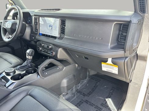 New 2025 Ford Bronco Badlands image 10