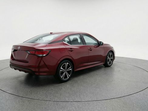 Used 2025 Nissan Sentra SV FWD image 9