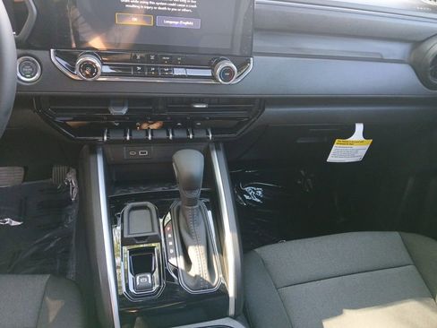 New 2026 Chevrolet Colorado W/T image 15