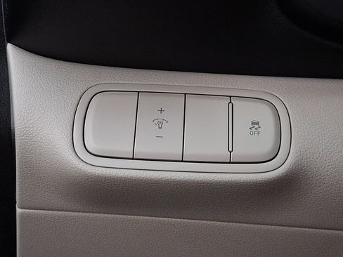 Used 2026 Hyundai Venue SEL FWD image 27