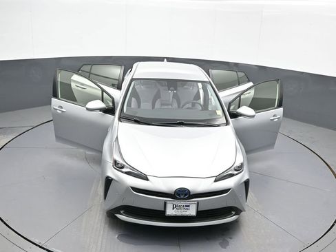 Certified 2022 Toyota Prius LE image 44
