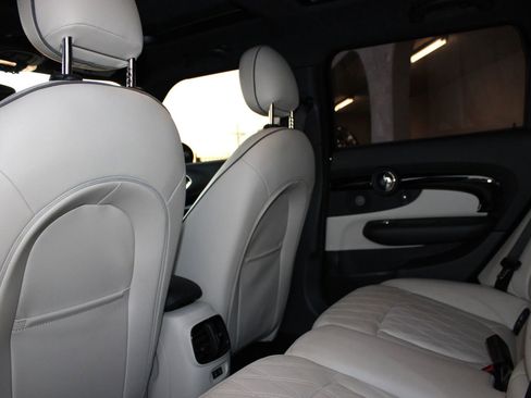 Used 2022 MINI Cooper Clubman S image 11