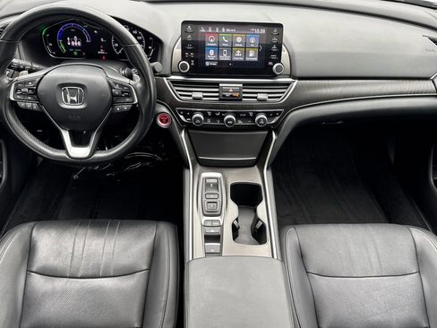 Used 2021 Honda Accord Touring image 10