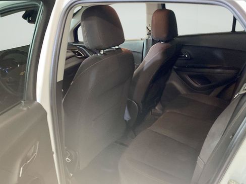 Used 2019 Chevrolet Trax LS w/ Tint and Cruise Package FWD image 23