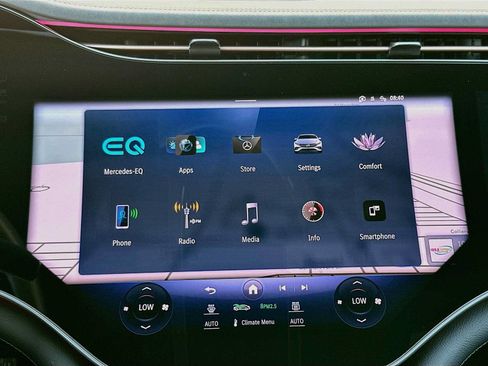 Used 2023 Mercedes-Benz EQS 580 4MATIC Sedan image 15