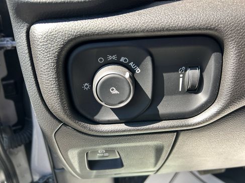 Used 2025 RAM 1500 Tradesman image 23