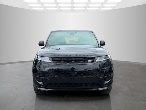 Used 2026 Land Rover Range Rover Sport Dynamic SE AWD/4WD image 2