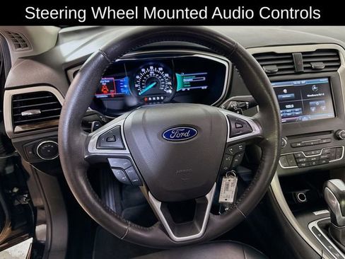 Used 2016 Ford Fusion SE w/ Equipment Group 202A AWD/4WD image 12