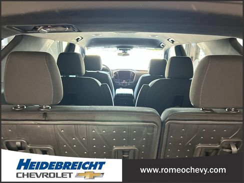 Used 2023 Chevrolet Traverse LT FWD image 31