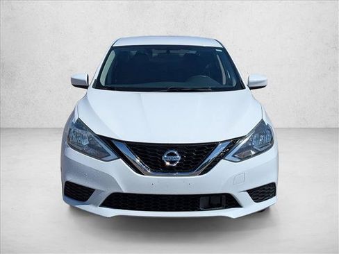 Used 2018 Nissan Sentra SV FWD image 2