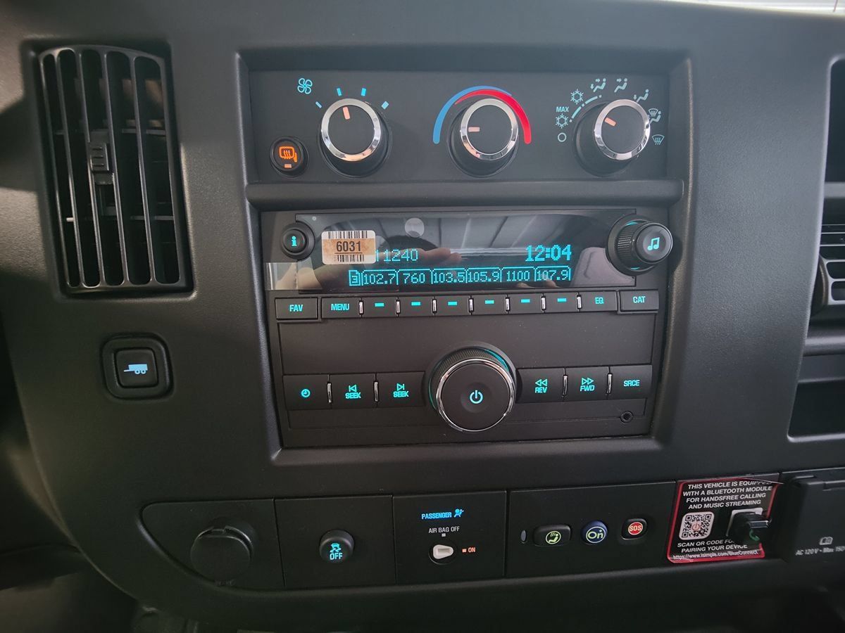 Used 2025 Chevrolet Express 3500 w/ Driver Convenience Package RWD image 44