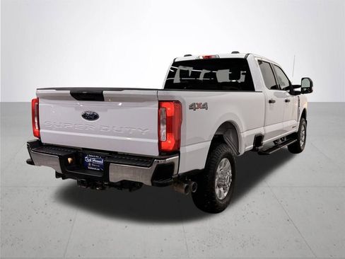 Used 2024 Ford F350 XLT image 10