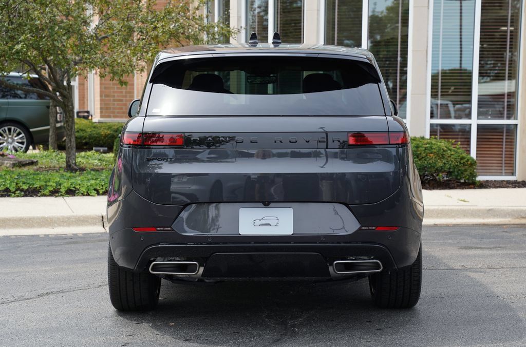 New 2026 Land Rover Range Rover Sport Dynamic SE AWD/4WD image 5