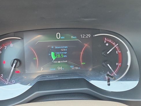 Used 2023 Toyota RAV4 XLE Premium FWD image 9
