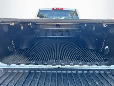 Used 2018 Chevrolet Silverado 1500 LT w/ All Star Edition image 24