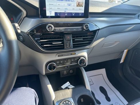 New 2026 Ford Escape Active image 31