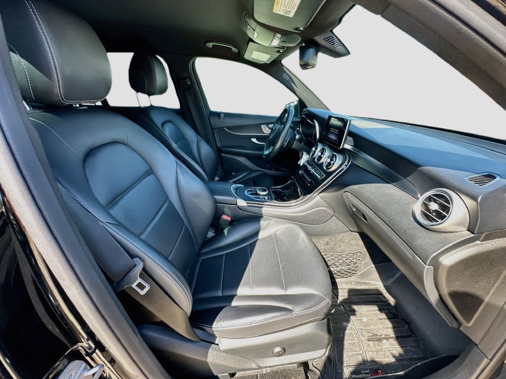 Used 2018 Mercedes-Benz GLC 300 4MATIC image 28