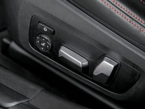 Used 2023 BMW M3 Competition w/ Executive Package image 29