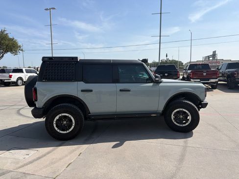 Used 2021 Ford Bronco Badlands AWD/4WD image 6