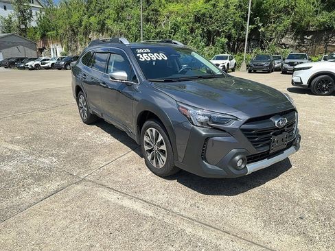 Certified 2025 Subaru Outback Touring w/ Popular Package #2 AWD/4WD image 2
