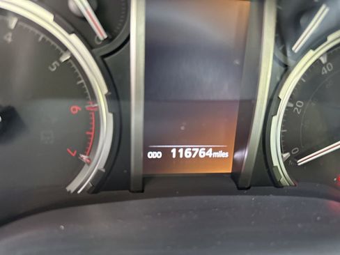 Used 2022 Toyota 4Runner Limited AWD/4WD image 4