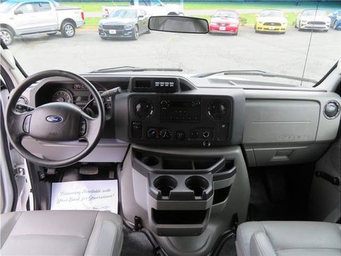 Used 2016 Ford E-350 and Econoline 350 Super Duty image 10