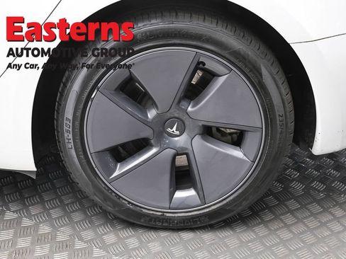 Used 2023 Tesla Model 3 Standard Range RWD image 8