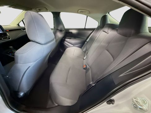 Used 2022 Toyota Corolla LE image 24