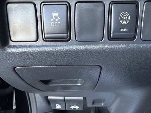 Used 2023 Nissan Murano S image 9