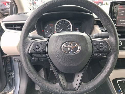 Used 2021 Toyota Corolla LE w/ LE Convenience Package FWD image 14