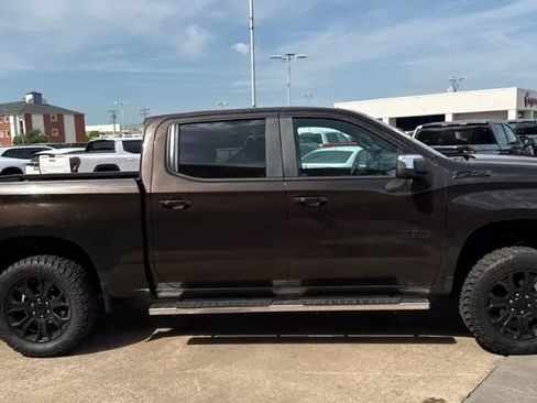 Used 2019 Chevrolet Silverado 1500 LT w/ Texas Edition AWD/4WD image 3