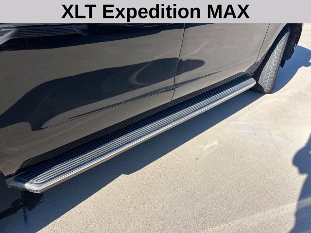 Used 2020 Ford Expedition Max XLT w/ Equipment Group 202A AWD/4WD image 3