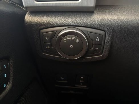 Used 2019 Ford F250 Platinum w/ Platinum Ultimate Package AWD/4WD image 21