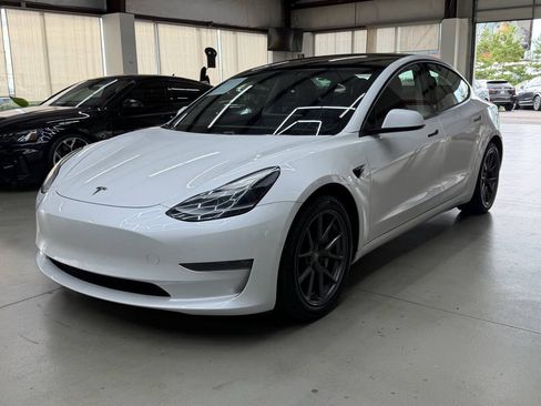 Used 2021 Tesla Model 3 Long Range AWD/4WD image 5