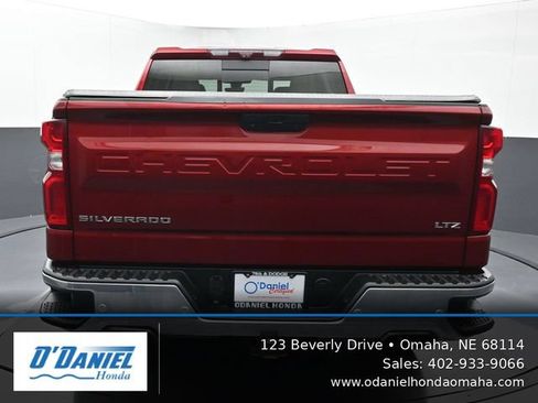 Used 2022 Chevrolet Silverado 1500 LTZ w/ LTZ Premium Package AWD/4WD image 5