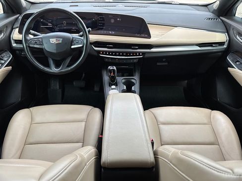 Used 2024 Cadillac XT4 Premium Luxury FWD image 10