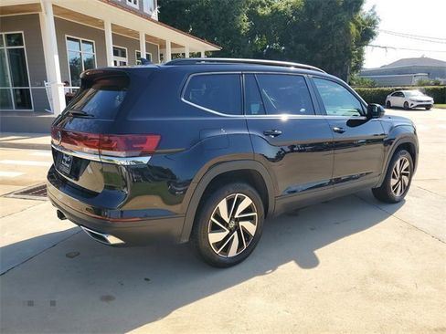 Used 2024 Volkswagen Atlas SE image 9