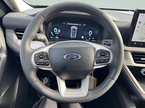 New 2026 Ford Explorer Active w/ Active Comfort Package AWD/4WD image 13